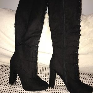 Knee high black boots size 7